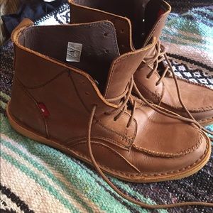 Oliberte brown leather boots sz 8 / 38